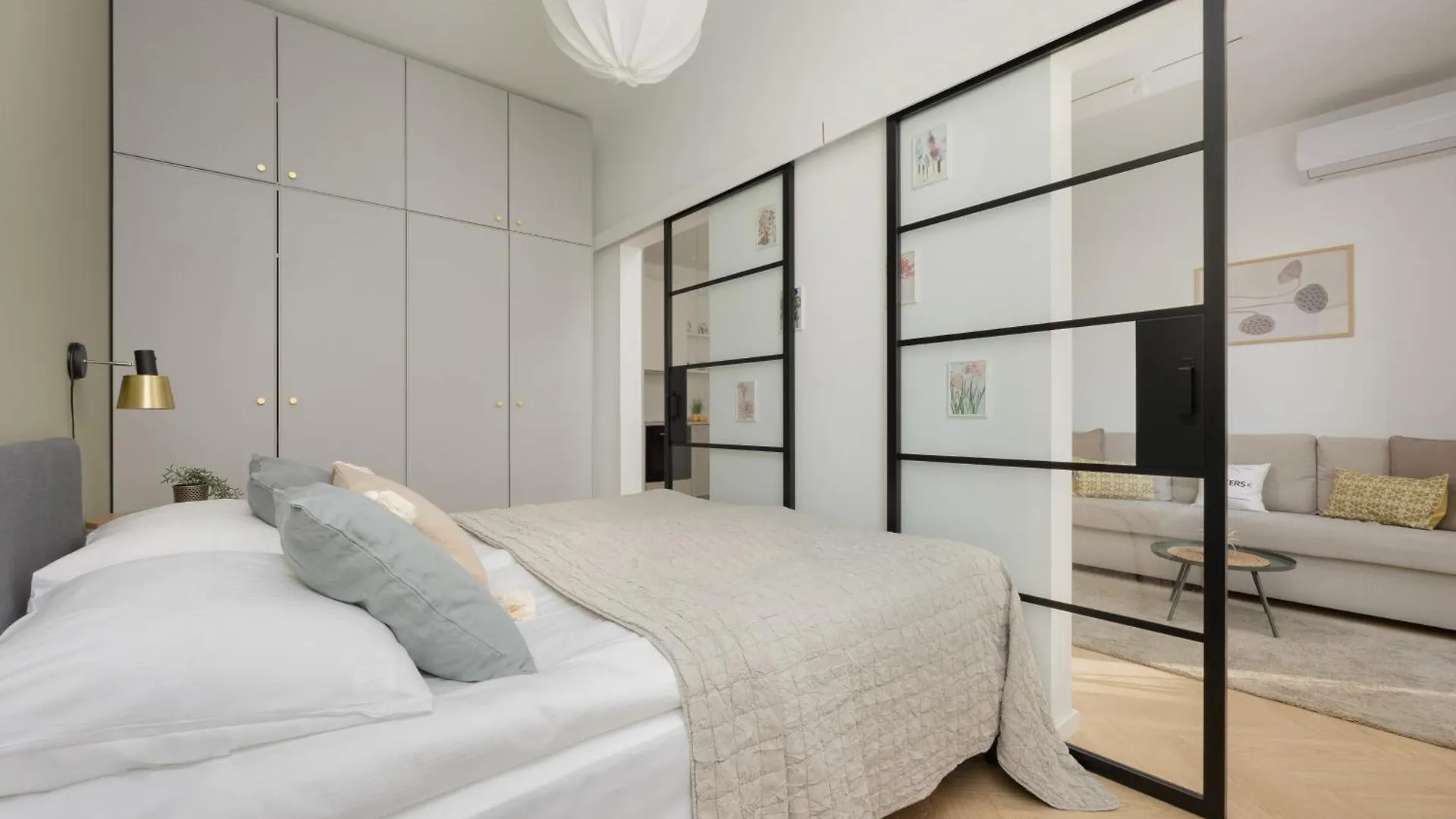 Apartments Wola With Parking In Warsaw City Center By Noclegi Renters Polen