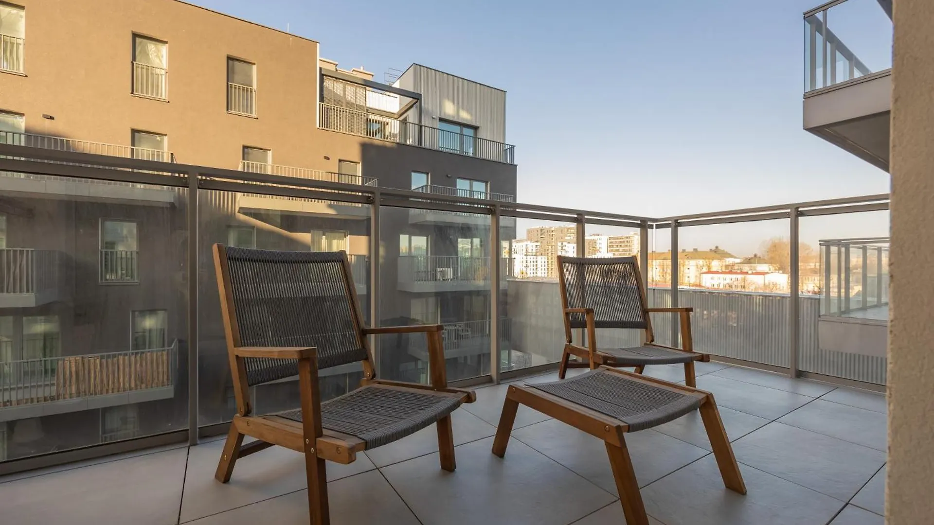 Apartments Wola With Parking In Warsaw City Center By Noclegi Renters